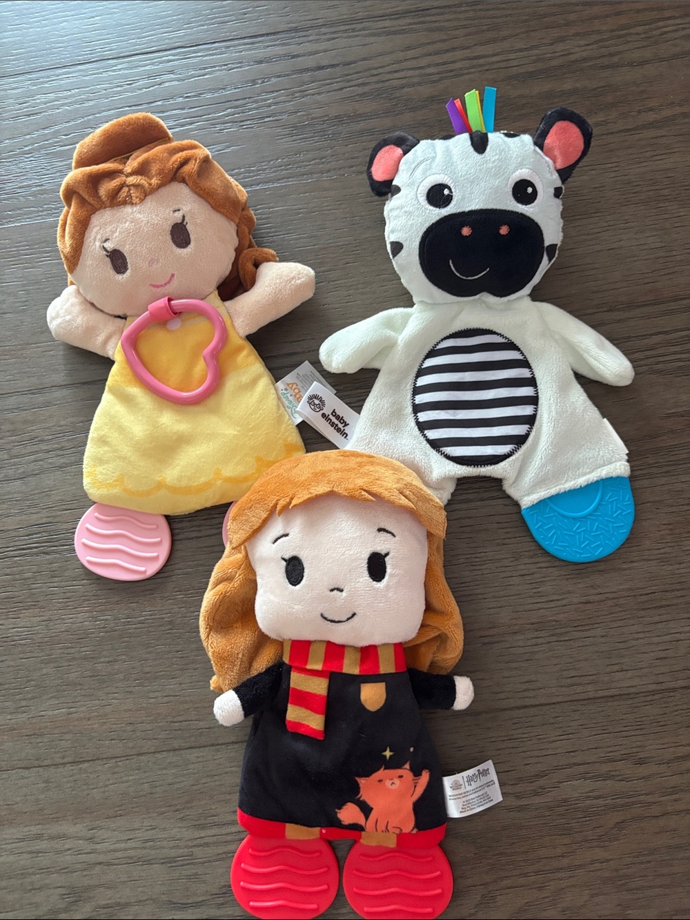 Source Unknown Plush Hand Puppet Trio – Yellow, White, Black, Pink, Blue